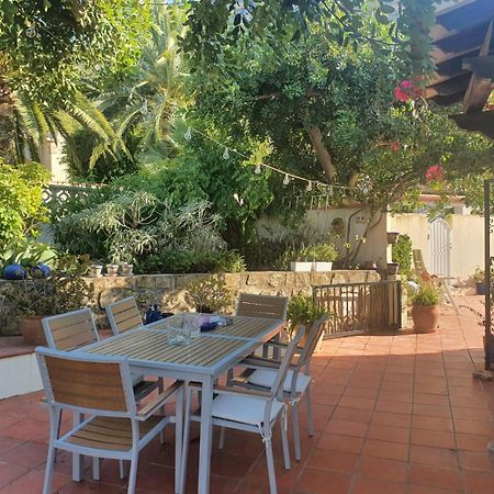 فيلا Agradable Casa Con Piscina Privada Y Jardin دينايا المظهر الخارجي الصورة